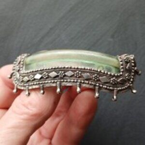 Rare Vintage ISRAEL Handcrafted Green Glass and Decorative Silver-tone Brooch